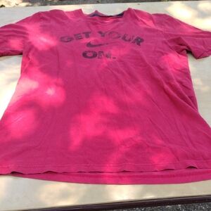 Nike Red Graphic Tee - Short Sleeve